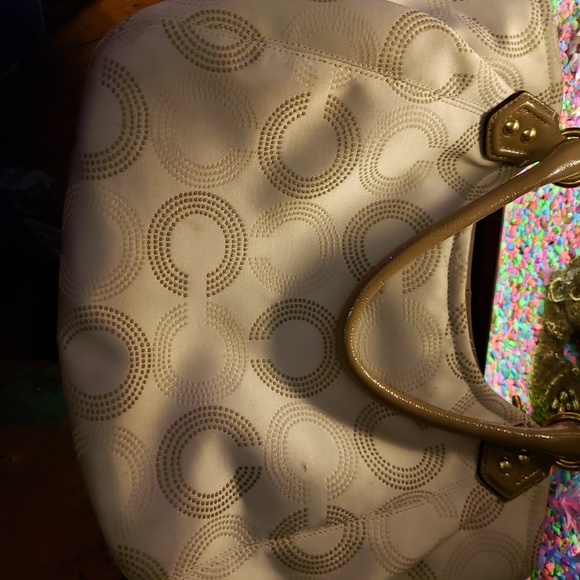 Coach purse - Picture 2 of 3